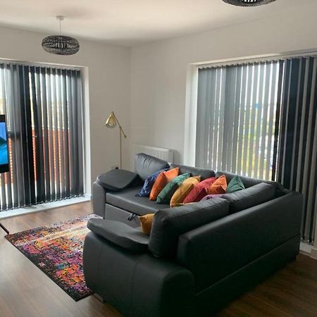 Lakeside 2 Bed Luxury Apartment No Parties No Events Early Check-In Late Check- Out Allowed West Thurrock Exteriör bild
