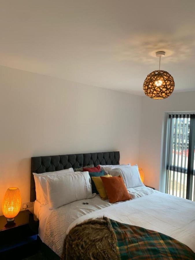 Lakeside 2 Bed Luxury Apartment No Parties No Events Early Check-In Late Check- Out Allowed West Thurrock Exteriör bild