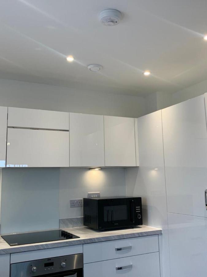 Lakeside 2 Bed Luxury Apartment No Parties No Events Early Check-In Late Check- Out Allowed West Thurrock Exteriör bild