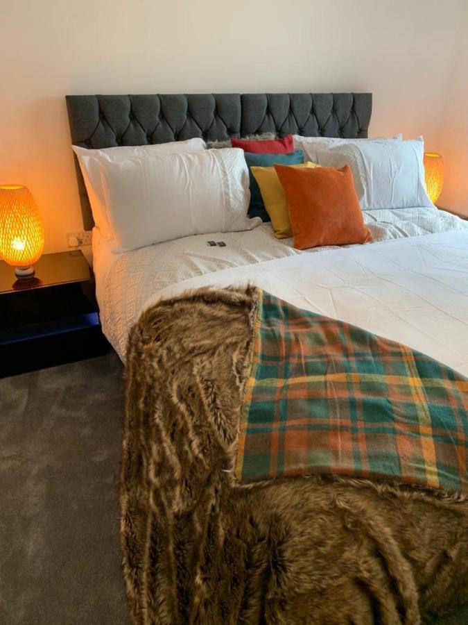 Lakeside 2 Bed Luxury Apartment No Parties No Events Early Check-In Late Check- Out Allowed West Thurrock Exteriör bild