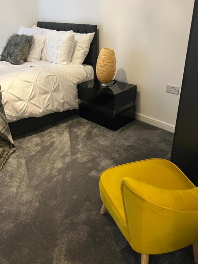 Lakeside 2 Bed Luxury Apartment No Parties No Events Early Check-In Late Check- Out Allowed West Thurrock Exteriör bild
